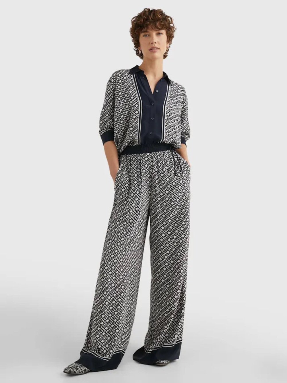 Tommy Hilfiger Limited collection Women's set : pants + shirt